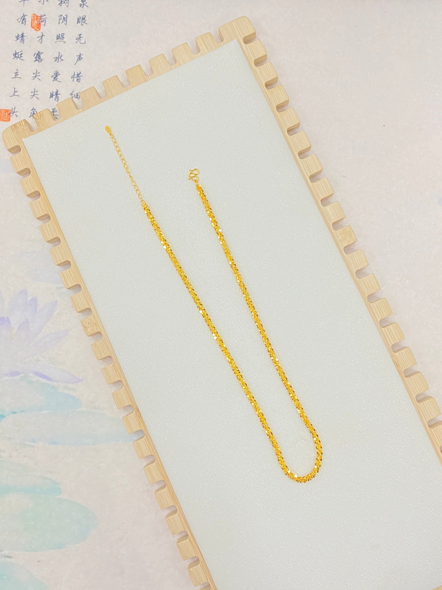 glittering gold necklace