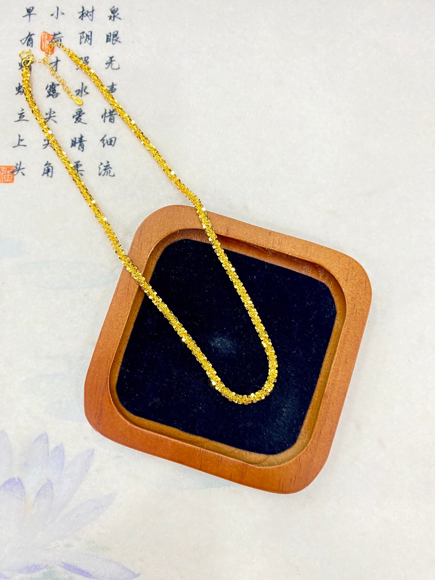glittering gold necklace