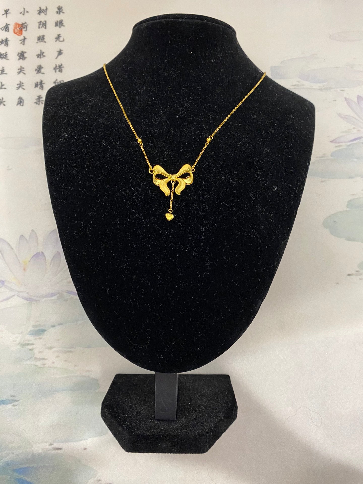 Escaping Princess Necklace