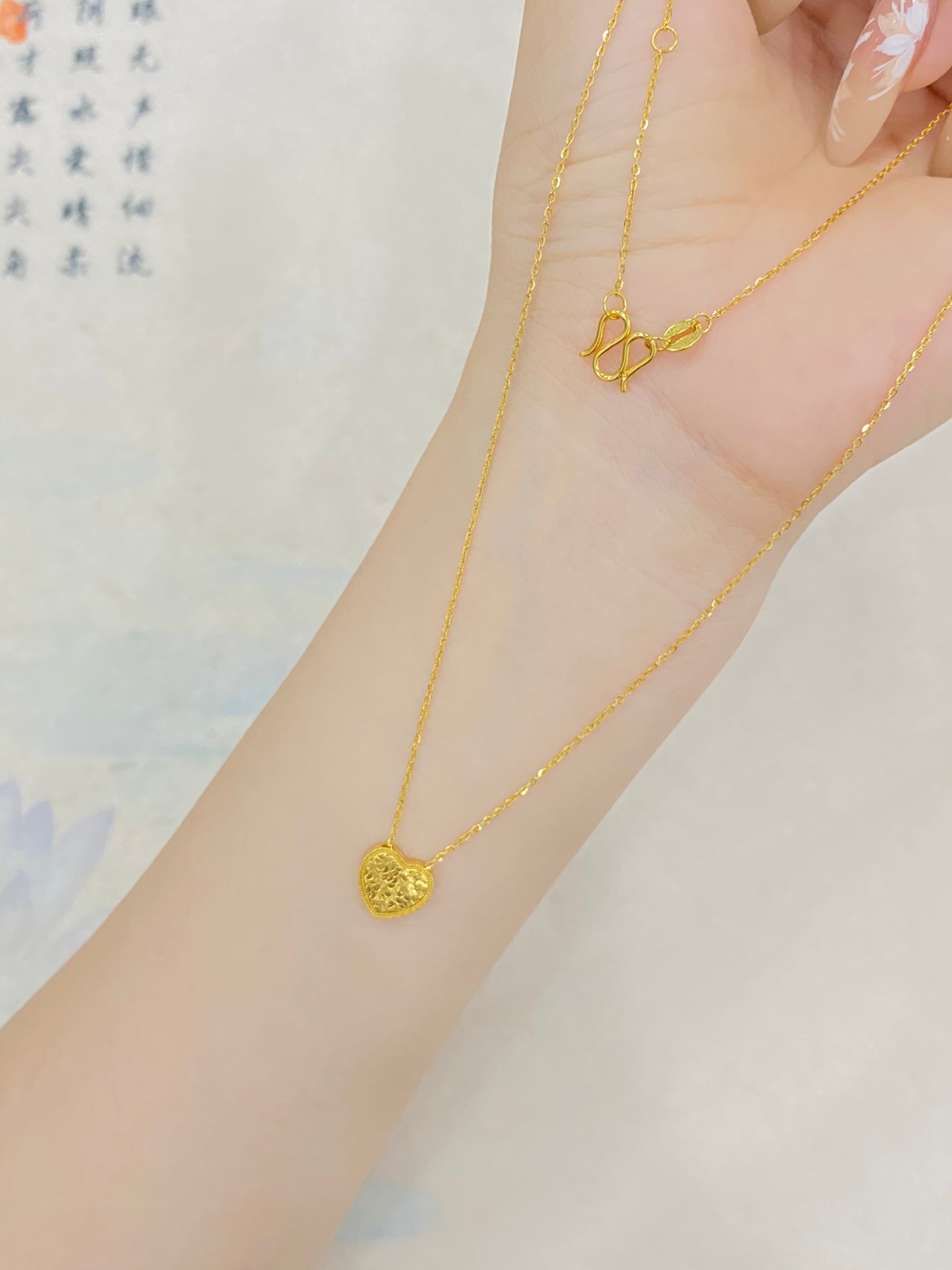 Heart-shaped Necklace