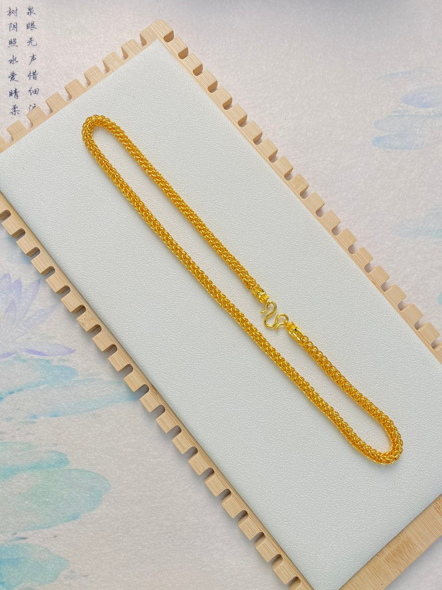Lantern necklace