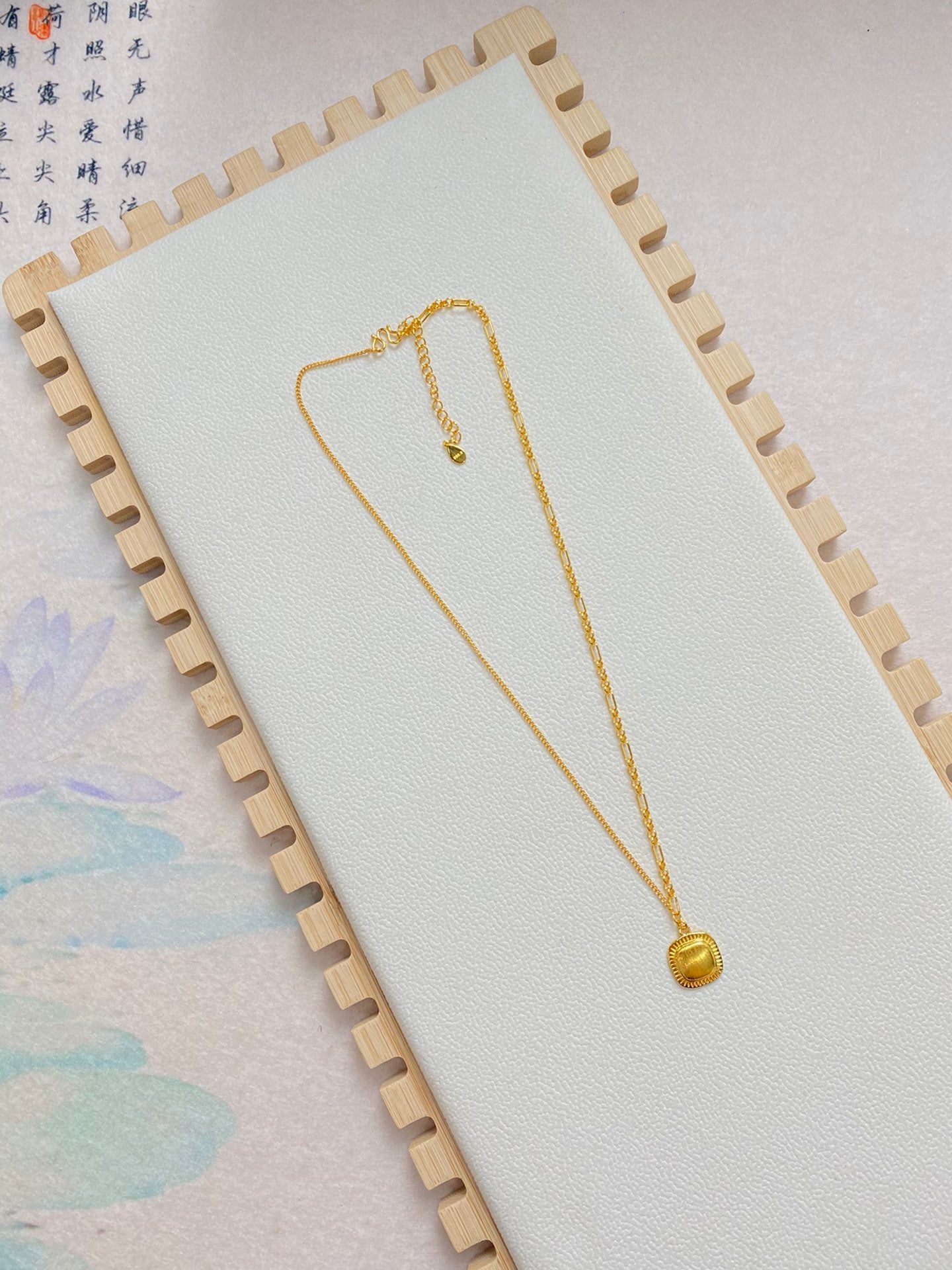 Bread necklace