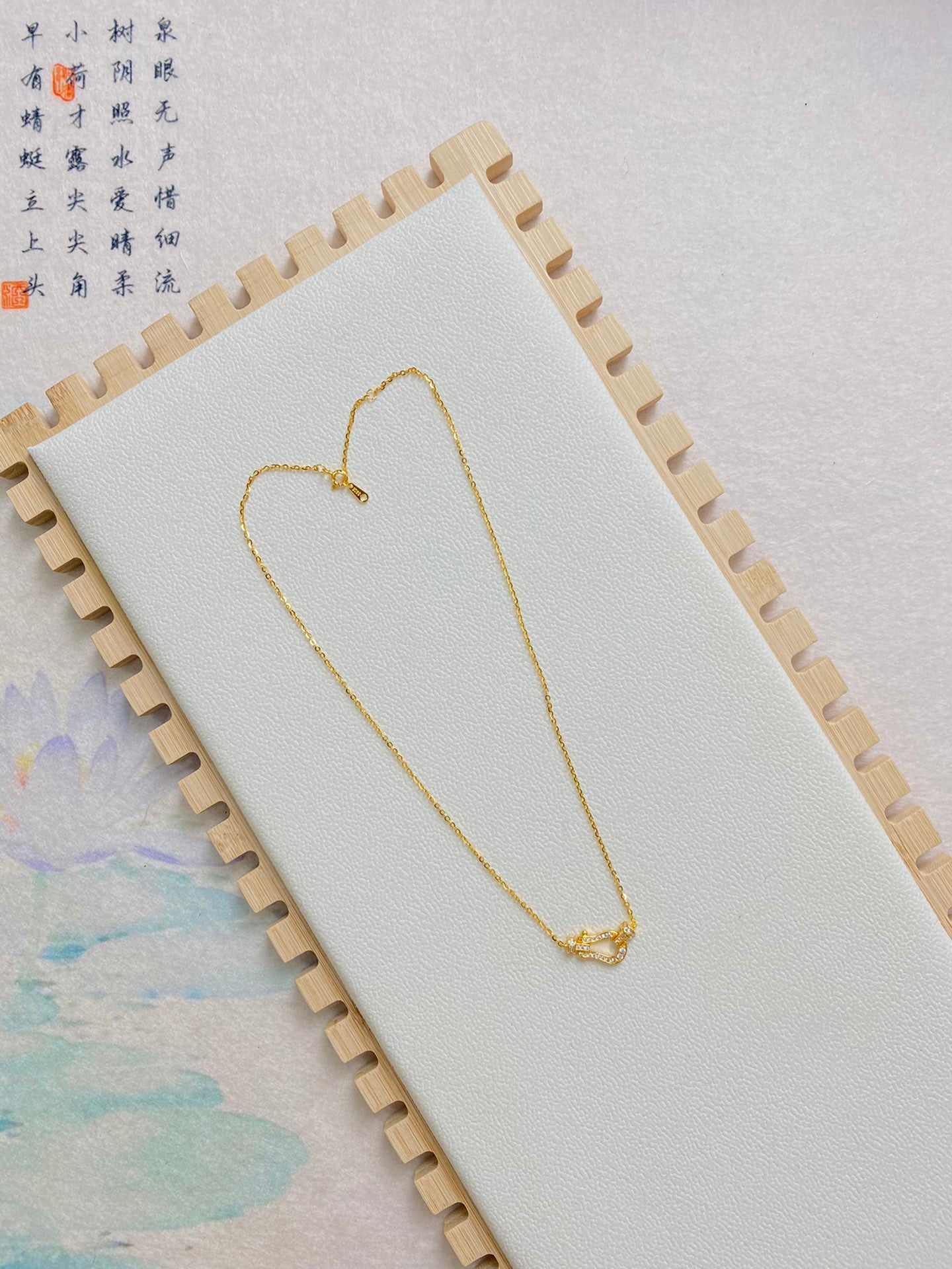 Horseshoe buckle necklace
