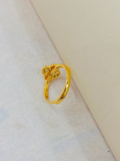 Ring aus zerstoßenem Eisklee