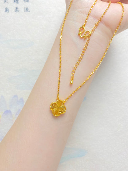 Four leaf clover necklace