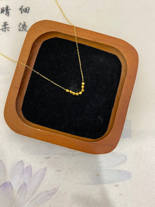 Jumping Bead Necklace