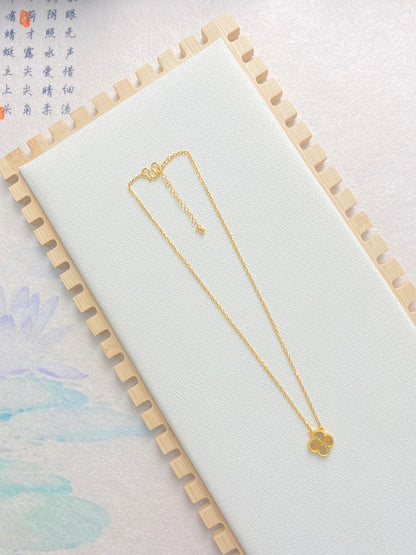 Four leaf clover necklace