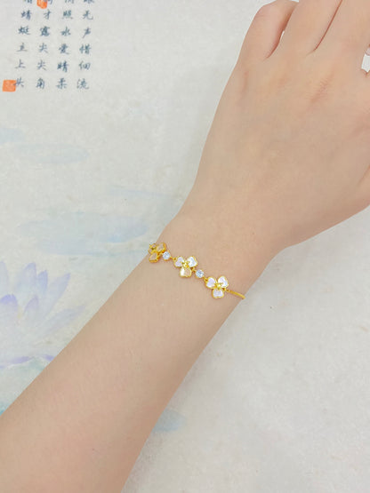 Sparkling Petal Fritillaria Bracelet