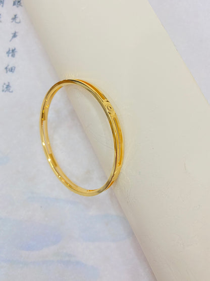 Hollow out cat eye bracelet