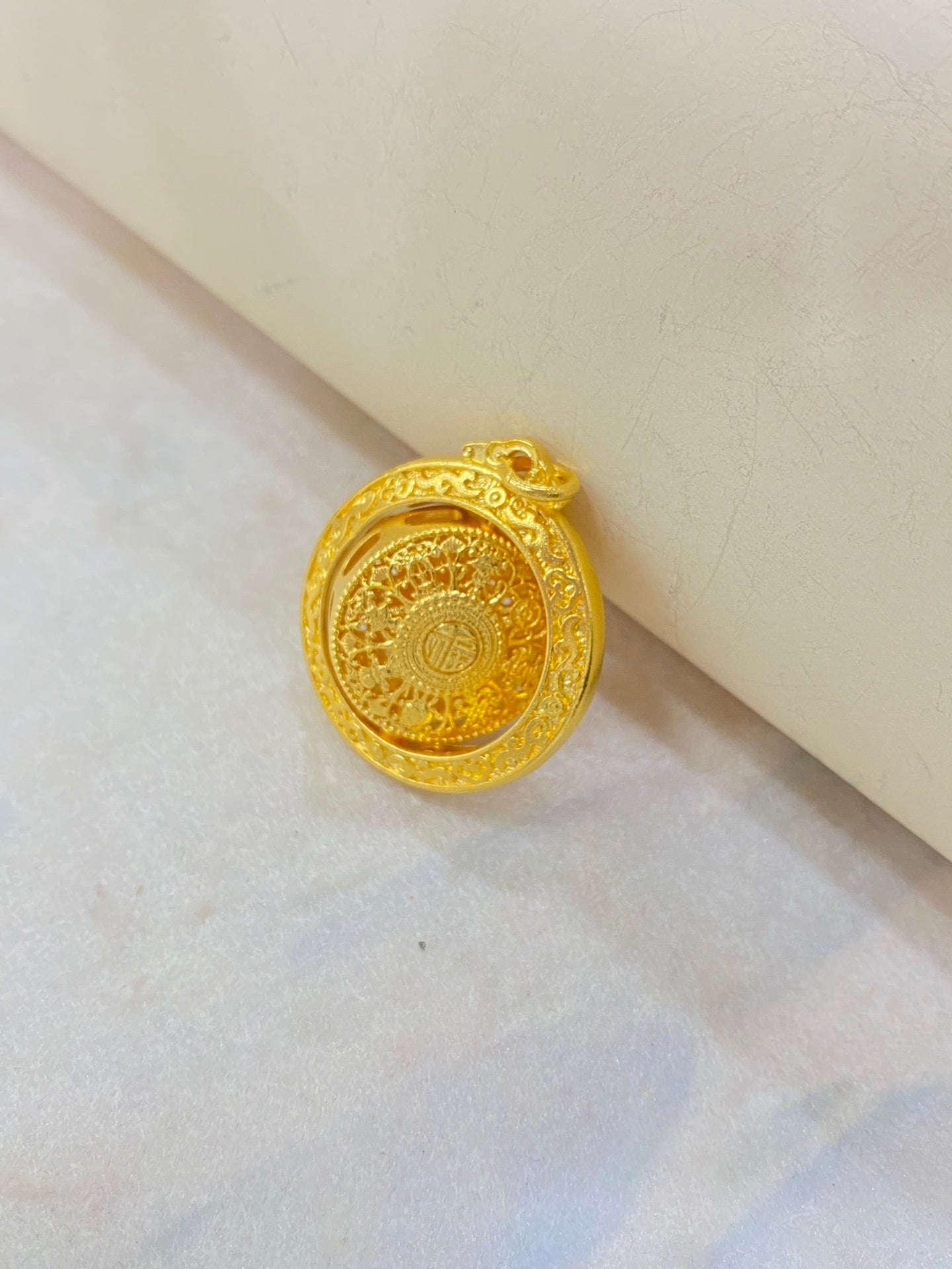 经纬仪吊坠