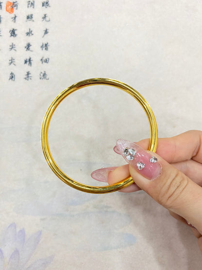 Diamond patterned bracelet
