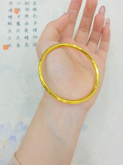 Diamond patterned bracelet
