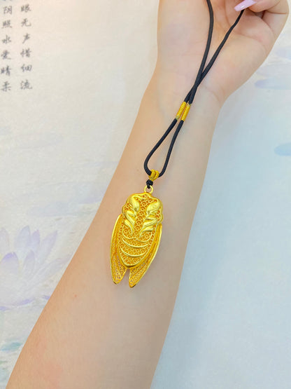 Shocking Pendant