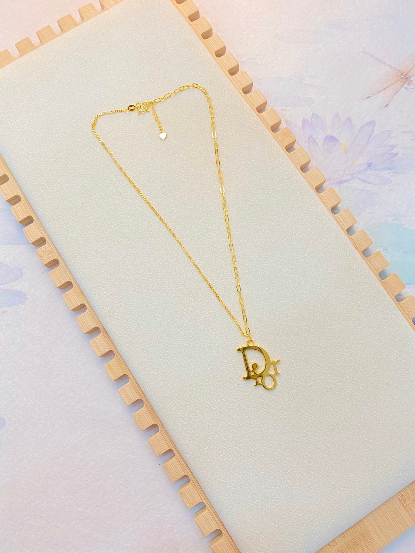 Dior letter necklace