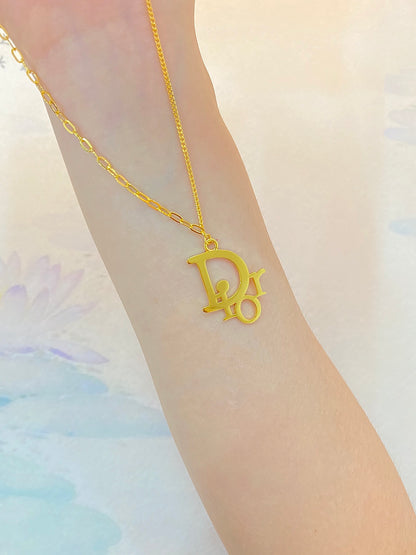 Dior letter necklace