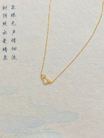 Horseshoe buckle necklace