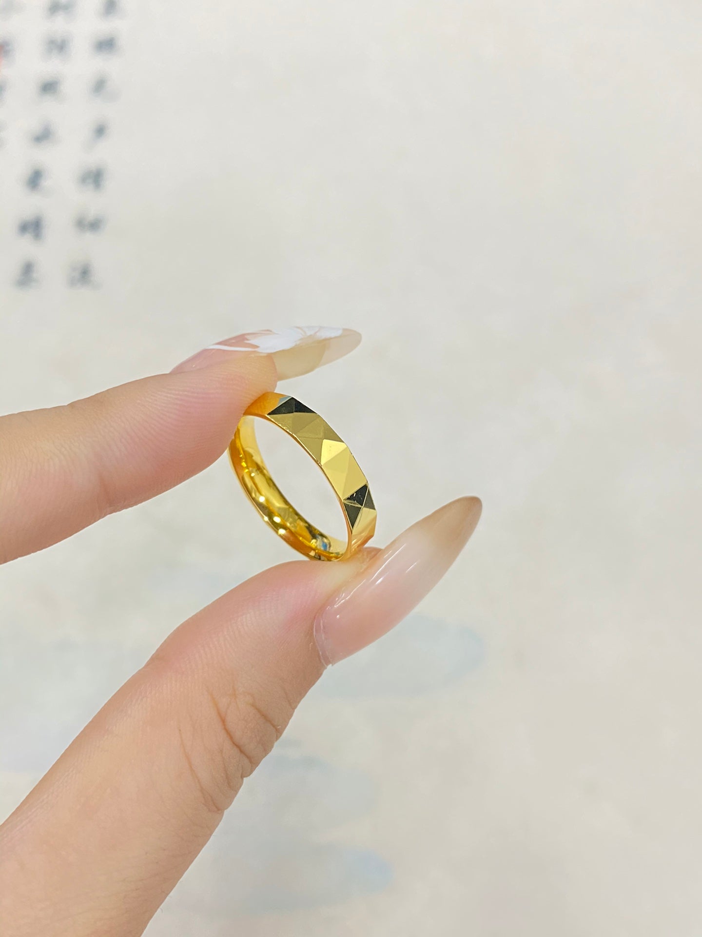 Diamond shaped square ring