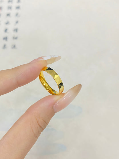 Diamond shaped square ring