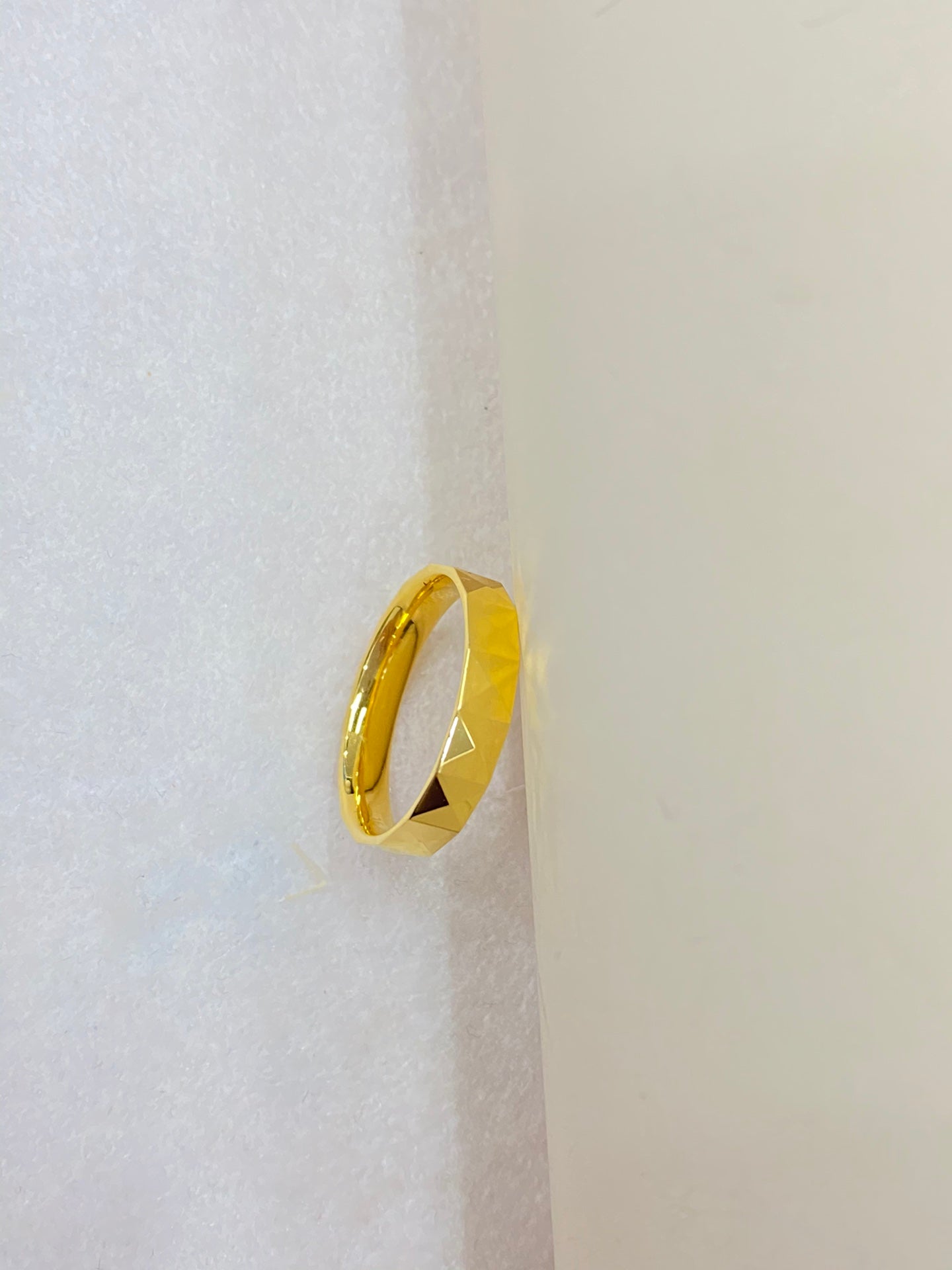Diamond shaped square ring