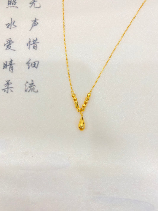 Waterdrop necklace