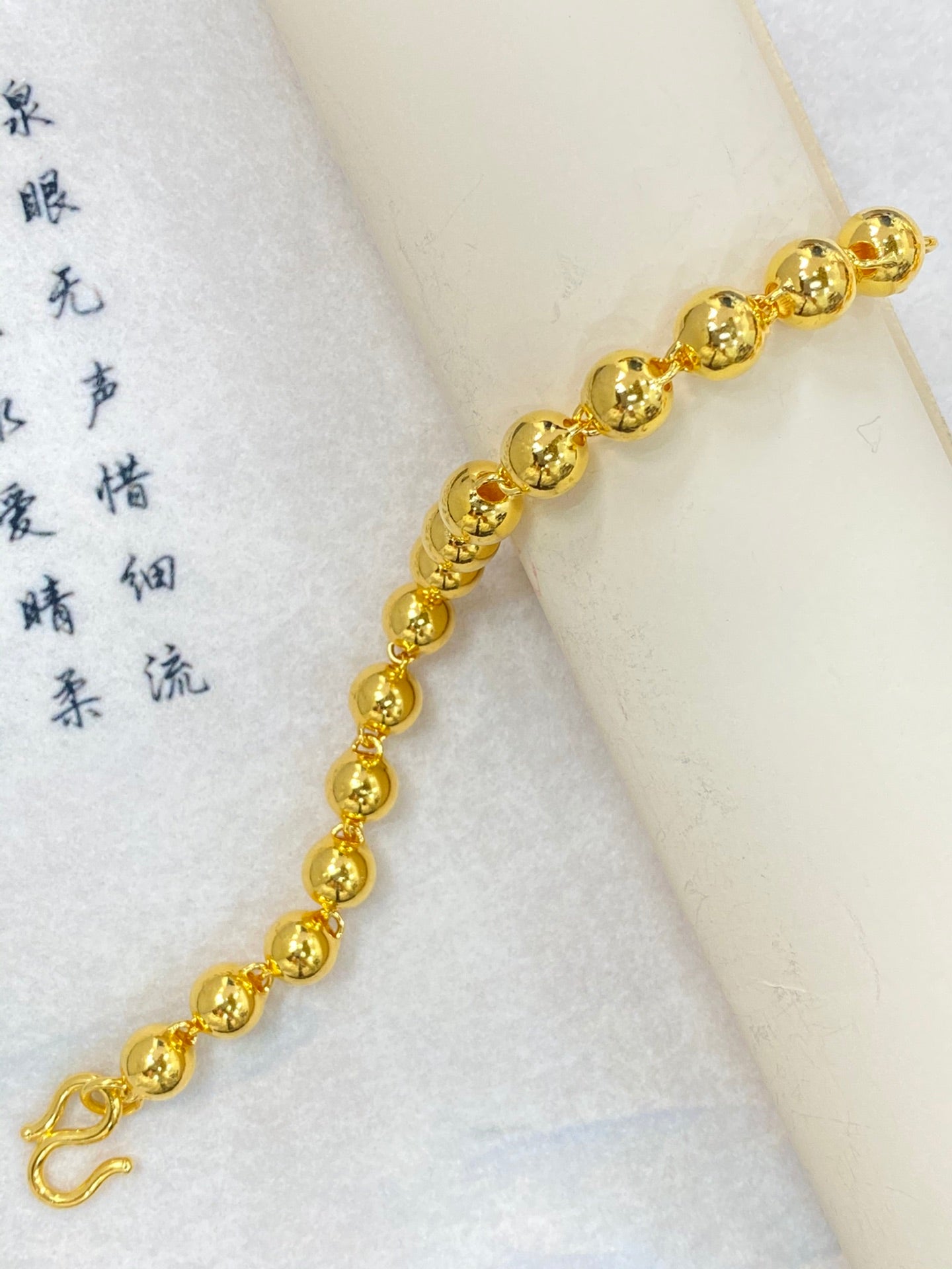 Light bead bracelet